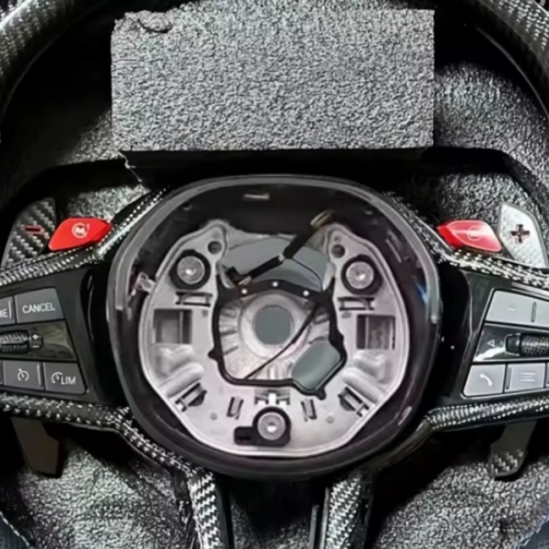 Kierownica samochodowa z włókn – Tech Car Accessories recenzja i cena